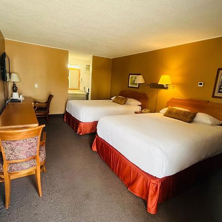 Travelodge By Wyndham Moose Jaw Extérieur photo